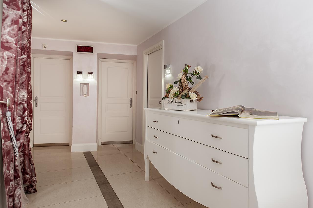 Demetra Hotel Рим Экстерьер фото