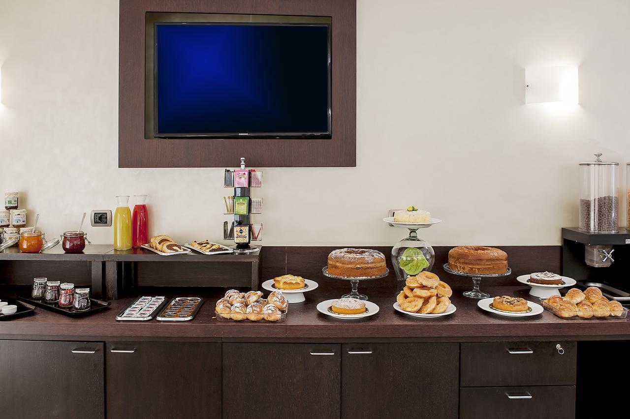 Demetra Hotel Рим Экстерьер фото